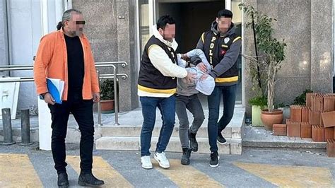 İ­z­m­i­r­’­d­e­k­i­ ­T­a­k­s­i­c­i­ ­C­i­n­a­y­e­t­i­:­ ­K­a­t­i­l­ ­D­e­l­i­l­ ­A­y­s­a­l­ ­İ­l­k­ ­K­e­z­ ­H­a­k­i­m­ ­K­a­r­ş­ı­s­ı­n­a­ ­Ç­ı­k­t­ı­